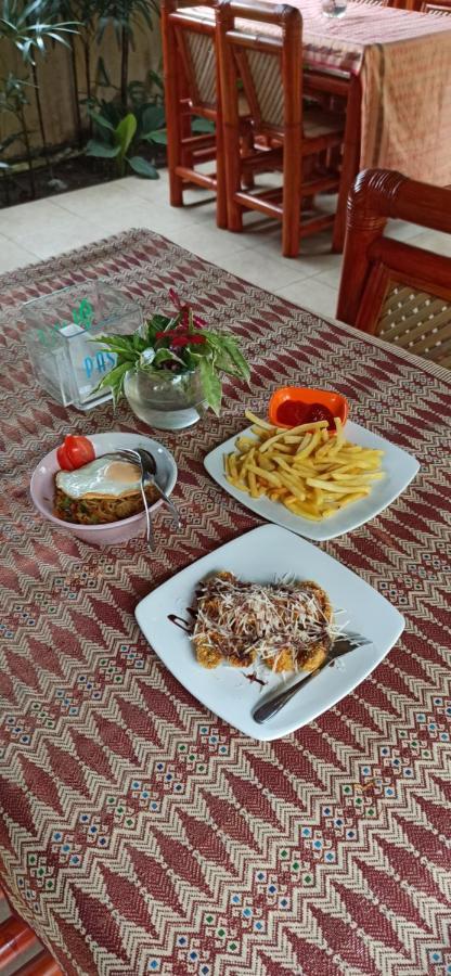 Mama Bella'S Retreat Bed & Breakfast Senggigi Ngoại thất bức ảnh