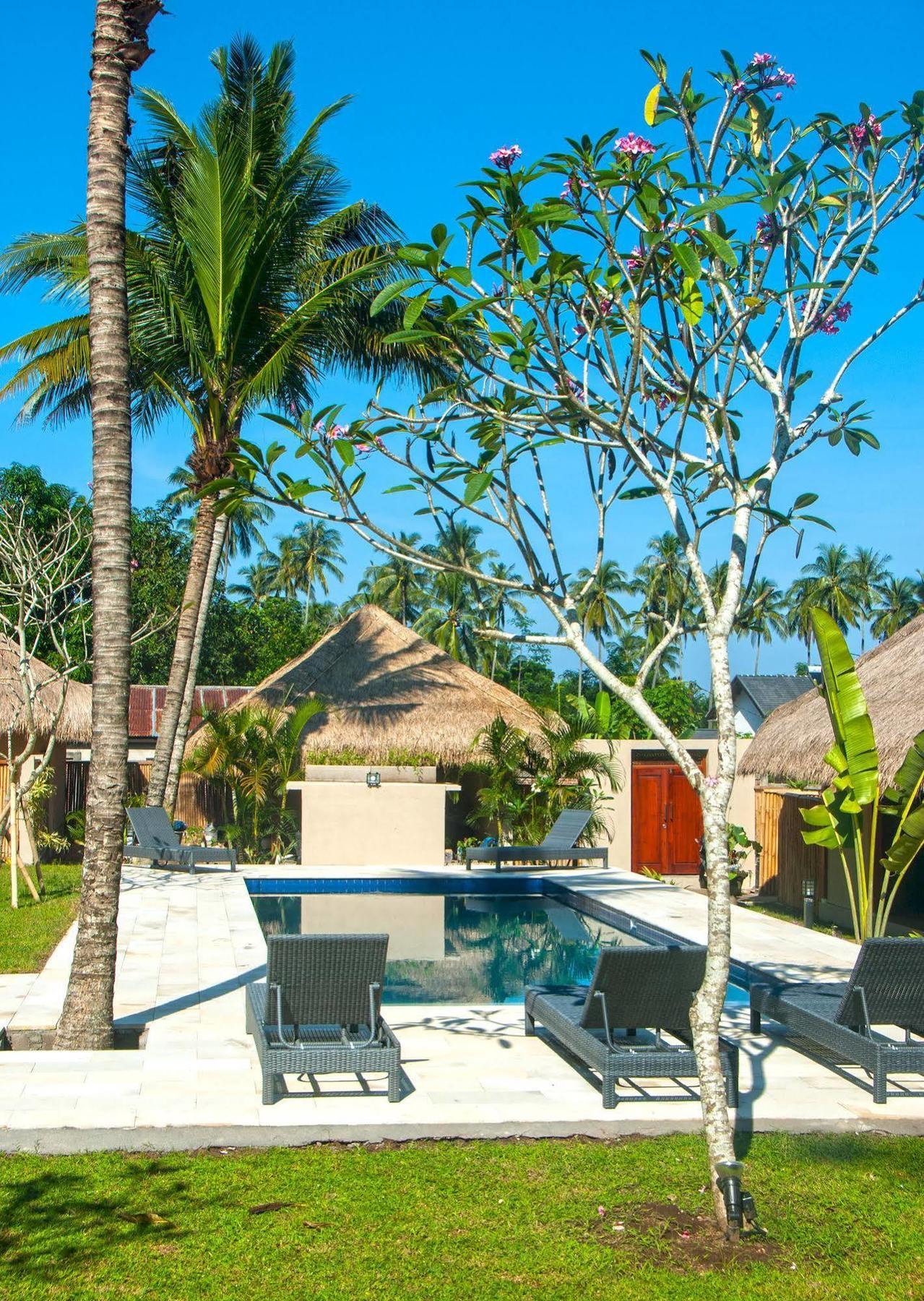 Mama Bella'S Retreat Bed & Breakfast Senggigi Ngoại thất bức ảnh